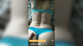 Русская девушка в чулках обожает, когда ее трахают