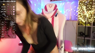 The_Snowwhitee_6-12-22-stripchat_2