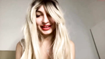 soffi_lovee_04012023_1631_female_chaturbate