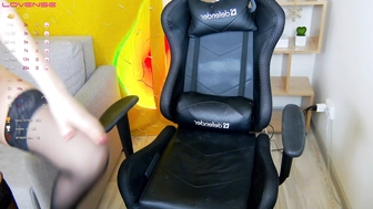 Charming_Lilly-07-01-2023-stripchat