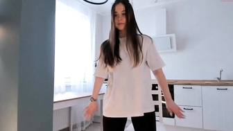 sylviaklein_22012023_0926_female_chaturbate_2