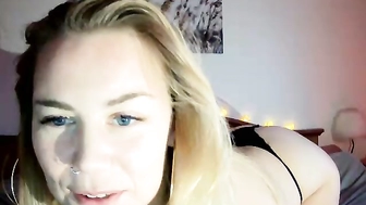 EllaBellee-stripchat-26-01-2023