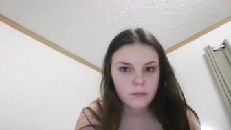 collegegirlcalie_01022023_0003_female_chaturbate