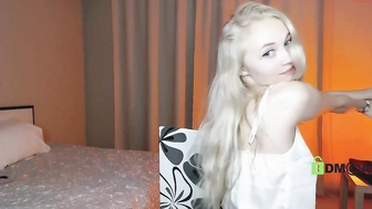 modest_elizabeth_05022023_2103_female_chaturbate_2