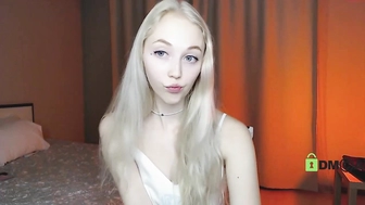 modest_elizabeth_05022023_2103_female_chaturbate_4