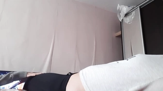 Lesbian_illusion в онлайне знатно светит дырочками