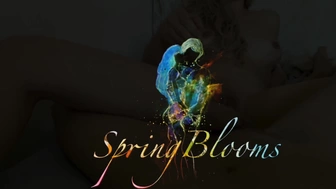 Springblooms ласкает свою лисую пилотку