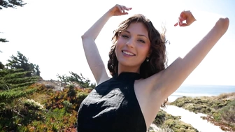 Anna Blossom Модель из Instagram сосет мой член на пляже после фотосессии и получает сперму на лицоAnna Blossom