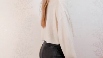 saramillea_13022023_1759_female_chaturbate