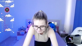 amelialuck_14022023_0653_female_chaturbate