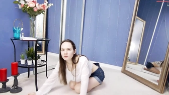 kriskras___03032023_1422_female_chaturbate_3