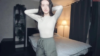 llkadream_08032023_0030_female_chaturbate_3