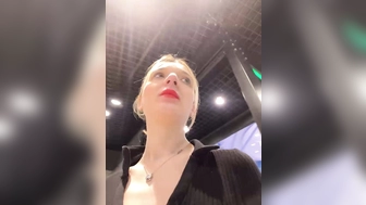 lic177-stripchat-10-march-2023