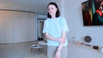 megancooks_12032023_0955_female_chaturbate