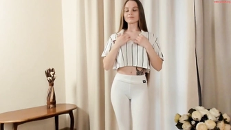 catherinevelez_12042023_1400_female_chaturbate