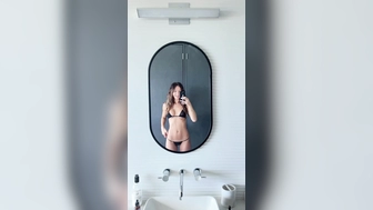 Rachel Cook_onlyfans-april