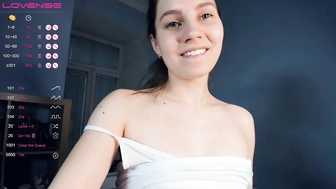 youne_and_beautiful-chaturbate-22-april-2023_3