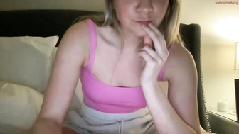 sweetbabe31_28042023_0558_female_chaturbate_4