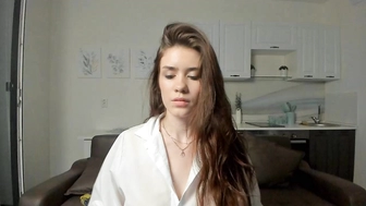 lindamcbride-chaturbate--22-05-2023--61653_part_2_3
