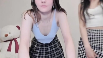 flowery__girls-chaturbate--25-05-2023--3912827