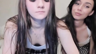 flowery__girls-chaturbate--25-05-2023--3912827_2