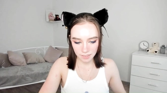 vi_vi_an-chaturbate-21-june-2023_3