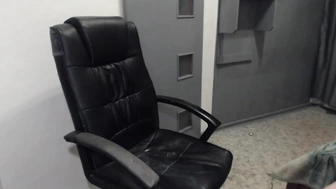 hugge_tits не хочет кончать в фри чате