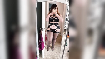 beayork проженная дрочкой малышка