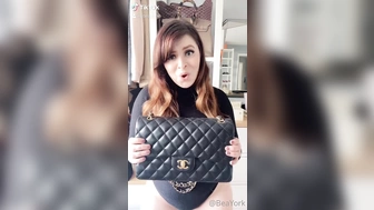 beayork шкура которая готова трахнуть себя за токены