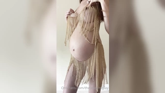 thejensensplay ласкает себя пальчиком