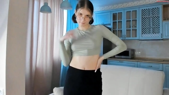 gellykliar_29102023_1027_female_chaturbate