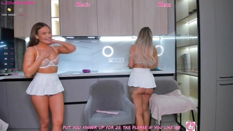 wildsexalexandalexis_2023-11-15_00-10-38