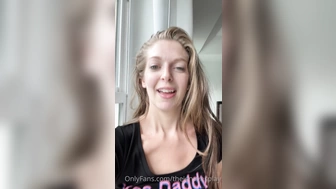 thejensensplay играет с своей влажной дырочкой