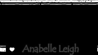 AnabelleLeigh (aka Anabelle Leigh)  теребит свою красивую пизденку