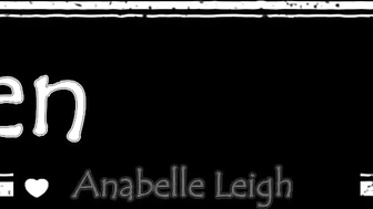 AnabelleLeigh (aka Anabelle Leigh)  трахает свою пилотку
