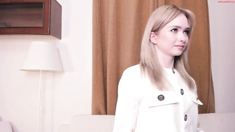 h0lyangel_05012024_1332_female_chaturbate