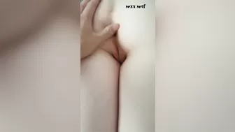 Extreme Close up of Tiny Teen's Dripping Wet Pussy_melonandllama_1080p