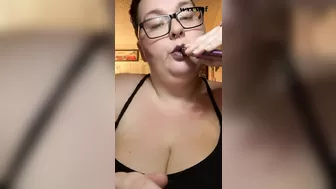 Fat Babe Listening to Music, Smoking Vape, POV_Fat Babe Jenny_1080p