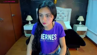 arianna_shy big boobed chick jerking off her cunt