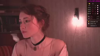 minty_mind crazy courtesan jumps on sex toy
