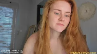 mesmerizeeva skillful slut jerks off