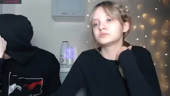 lilkrystal ardent slut seduces with a huge ass