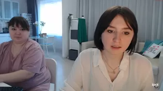 ann_mikky busty babe gently caresses her pussy