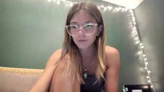 Oliviahansleyy [Chaturbate] Petite Usa Slut May-2024