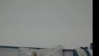 qeensgambit loves to cum on camera