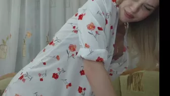 qeensgambit tender small fucks herself in the pussy