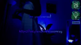 kronniekray caresses gorgeous boobs