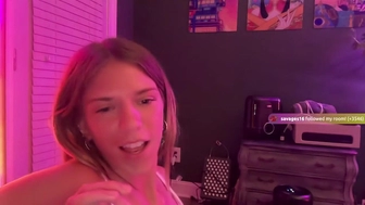 Oliviahansleyy Onlyfans May-03-2025 Busty Whore In Online