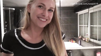 SiswetLive x Siswet19 - Getting Fisted in the BathRoom
