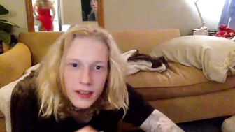 blondi739091 09-May-2025 5142811